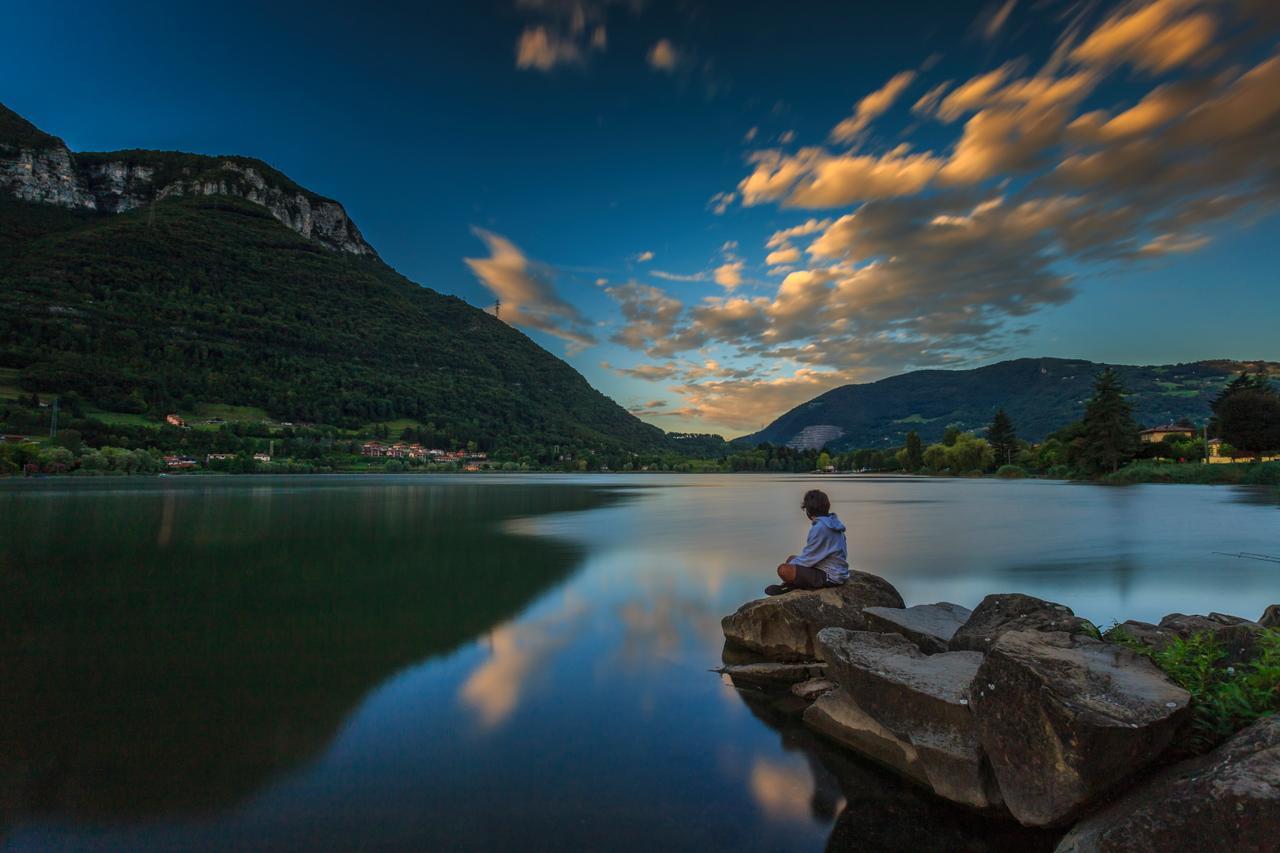 Casa Vacanza Residence Lago Di Endine Monasterolo del Castello Exteriör bild