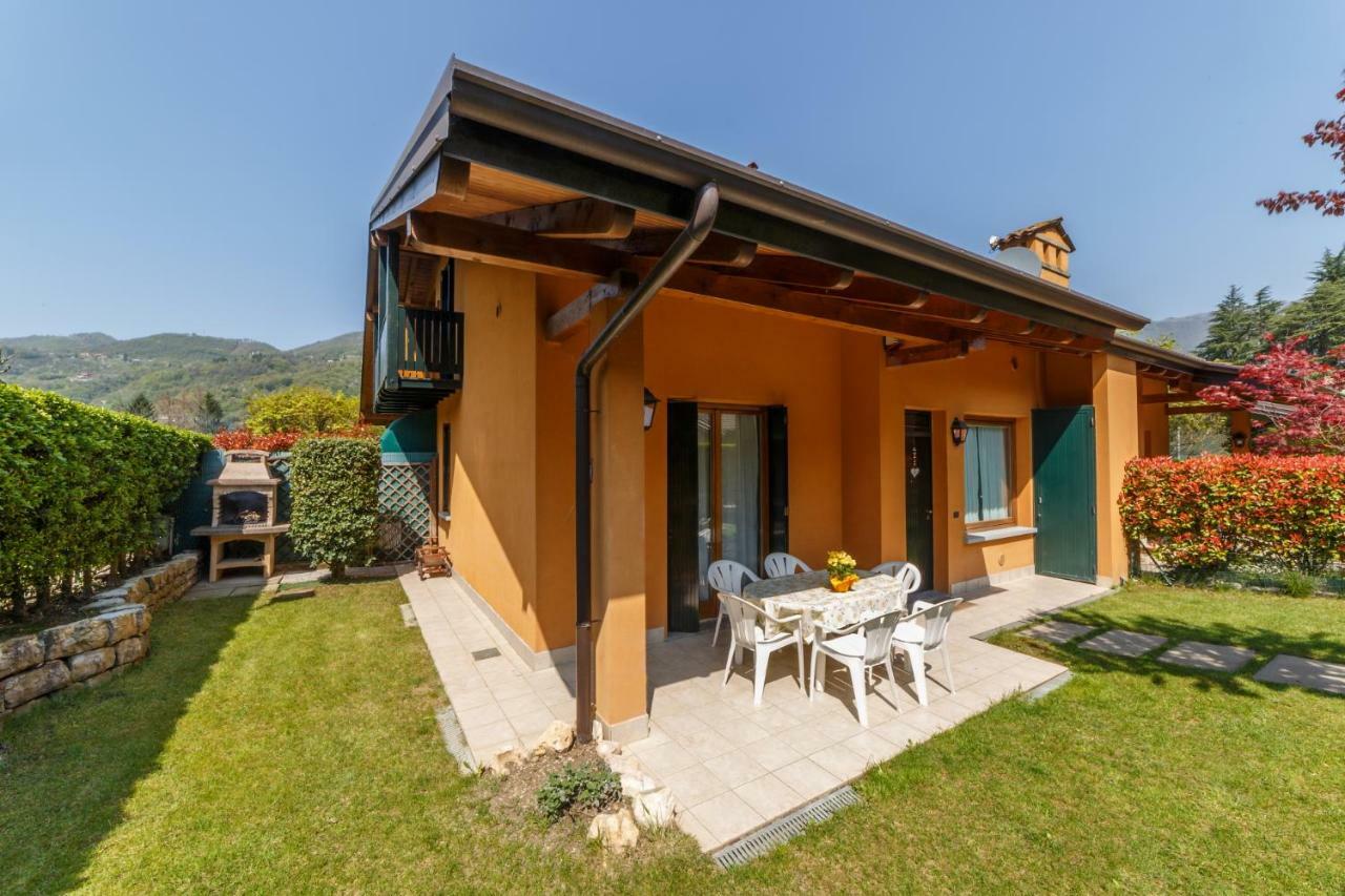 Casa Vacanza Residence Lago Di Endine Monasterolo del Castello Exteriör bild